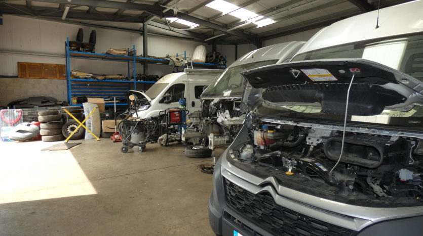 Specialist Peugeot and Citroen Repair Centre With MOT For Sale Greater Manchester Workshop