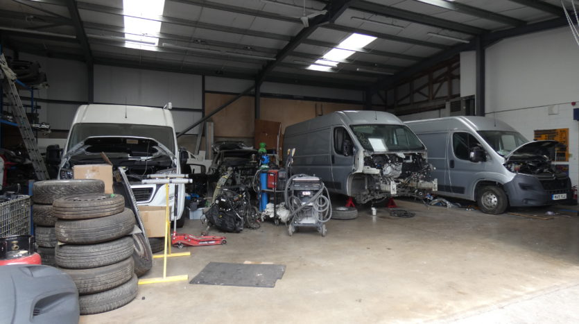 Specialist Peugeot and Citroen Repair Centre With MOT For Sale Greater Manchester Workshop 2